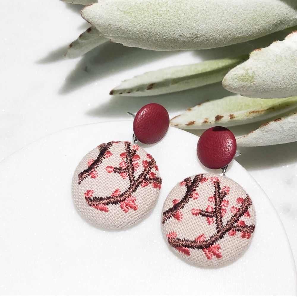 HOT TREND🔥Vintage Embroidered Earrings 🌺